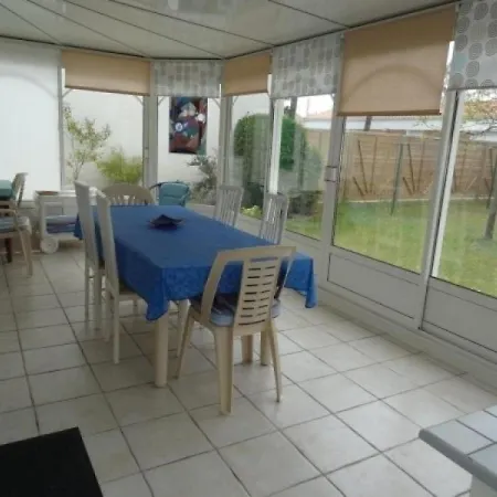 Maison La Faute-sur-mer, 3 Pieces, 6 Personnes - Fr-1-476-86 بيت للعطل